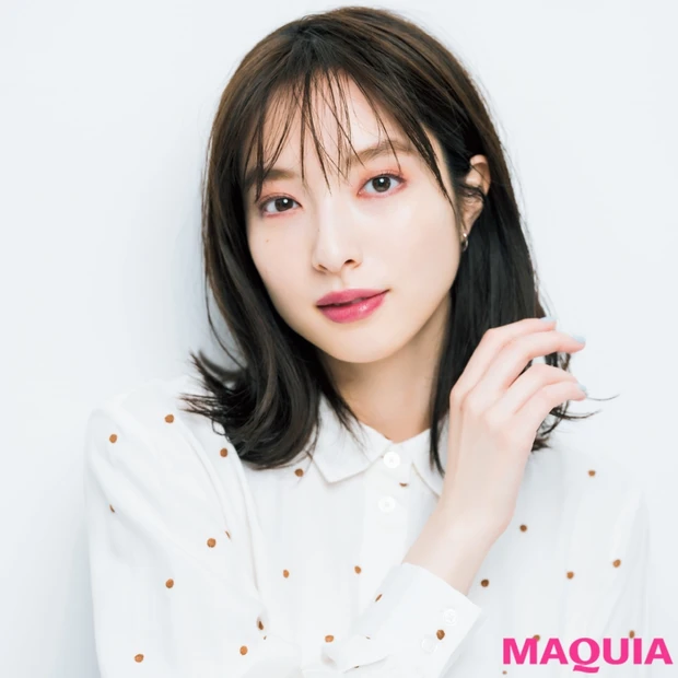 フラット顔を活かすには? ベースメイクの基本からおすすめアイテムをレクチ…