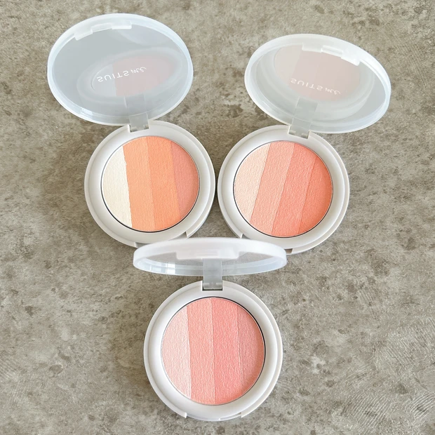 スーツミー パウダーチーク パッケージ