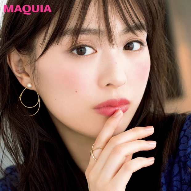 何かあるかも?な夜デートの日。メイクはツヤ足しが必須!