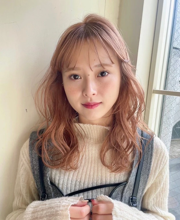 ミディアム ヘア 髪型 ヘアスタイル 前髪あり ヘアカラー