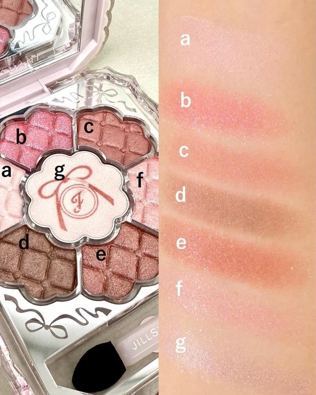 ジルスチュアート　ブルームクチュールアイズ　リボンファッションショー