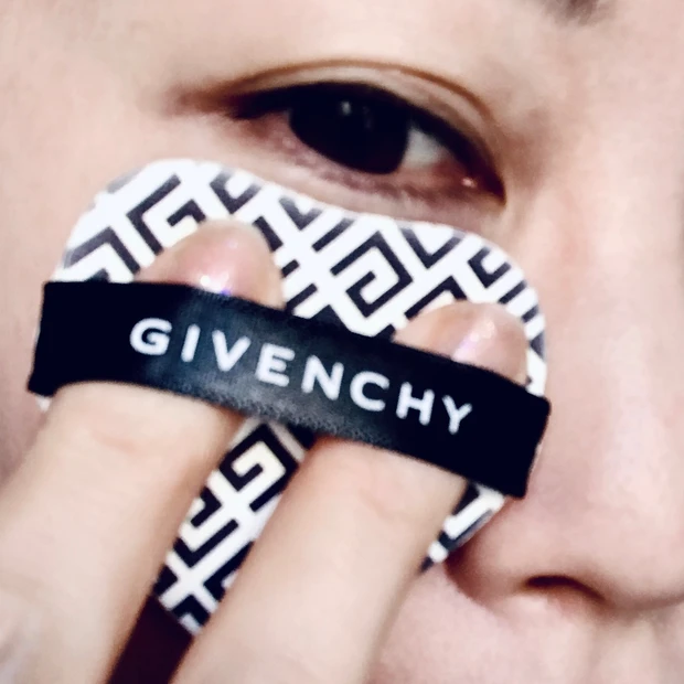 ジバンシイ【COUTURE COLLECTION2023】タン・クチュール・クッション