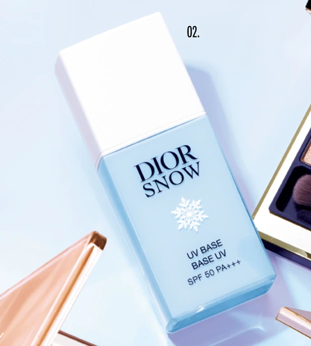 田中みな実のリピートコスメ メイクアップ編 Dior ディオール スノー UV ベース ブルー
