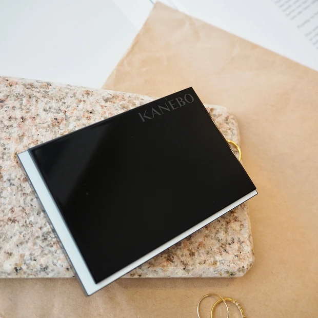 【2021.02.05本日発売】KANEBO新作ファンデーション［メルティフィールウェア］は美しい素肌のような自分色の光が巡るファンデーション！_2