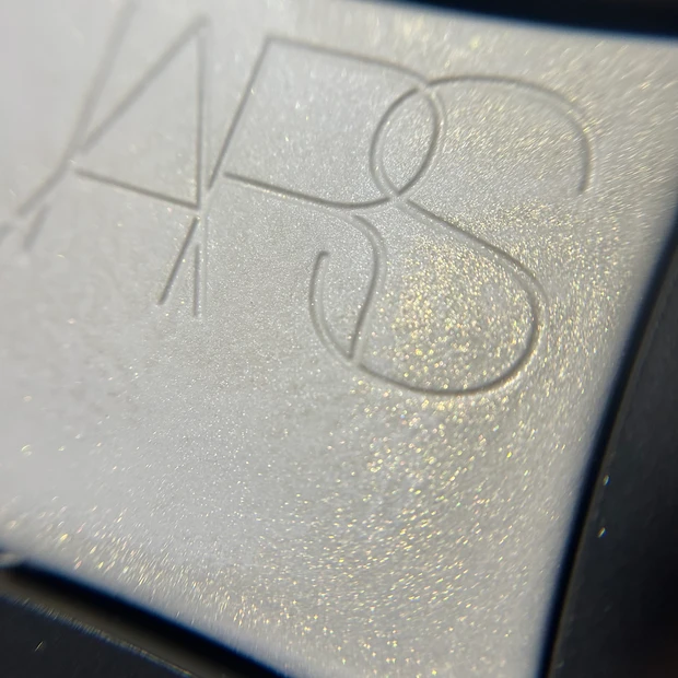 ゴールドダスト ライトリフレクティングセッティングパウダー スウォッチ