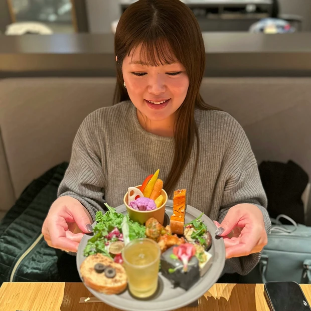 THREE スリー キッチン ミッドタウン日比谷 走る!マキアサロン