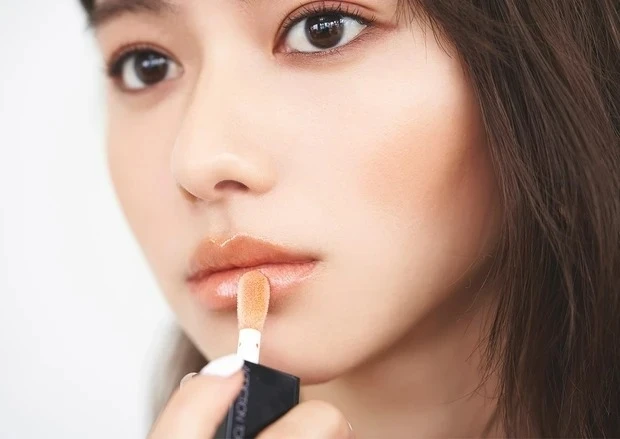 【おすすめオレンジリップ②】アディクション リップ オイル プランパー 011_アディクション リップ オイル プランパー 011の使い方_4