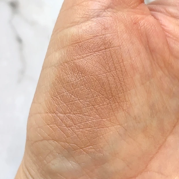 メイベリン ニューヨーク「SP フラッフ ブロウ ムース 03 ヌードベージュ」のスウォッチ