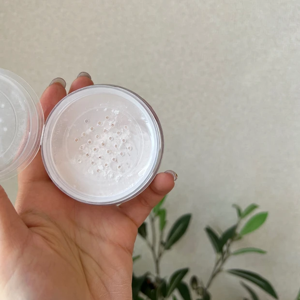 ByUR バイユア セラムフィット ルースフェイスパウダー 01クリア