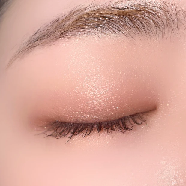 CHANEL レベージュパレットルガール テンダー アイメイク