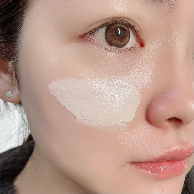 クレ・ド・ポー ボーテ ヴォワールコレクチュールn 化粧下地 仕上がり