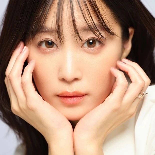 【春メイク2022】トレンドカラーを使ったおすすめの春メイクは? 春新色コスメの使い方をレクチャー