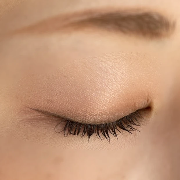 インウイアイズ 04 ブルベ メイク