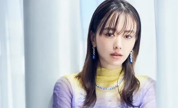 【2025年トレンド】メリハリ美人顔になれる「スワイメイク」