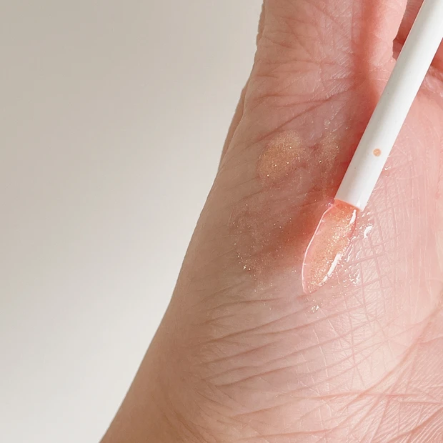 ヴィセ ボリュームリップメイカー 01 シマリングオレンジ スウォッチ