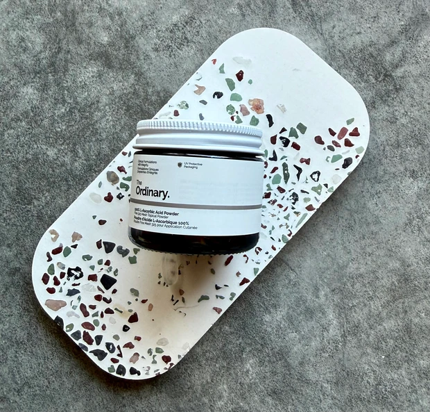 ③ L-アスコルビン酸パウダー(パウダーエッセンス)