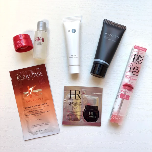 マキア最新号の付録は神崎 恵が厳選「THE 恵BOX」