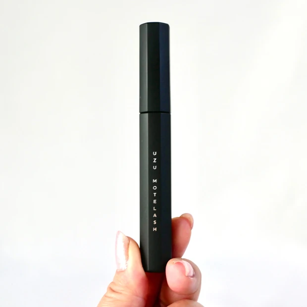 UZU(ウズ) MOTELASH CLEAR BLACK