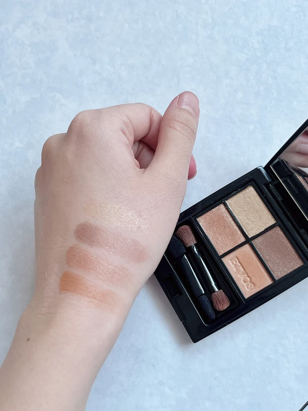 どんな人でも外さない?!お洒落な紅茶ベージュアイシャドウ、発見_2