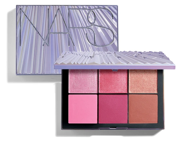 NARSのクリスマスコフレ エシリアル オーラ ブラッシュパレット ニューレルム 