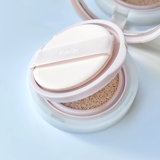 ハクスリークッションファンデ