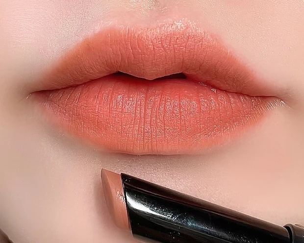 NARS(ナーズ)パワーマットリップスティック 101 NO ANGEL