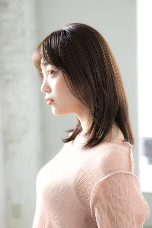 【40代・50代】「パーマお休み派」のための鎖骨下5cmのレイヤーミディアム_2_1