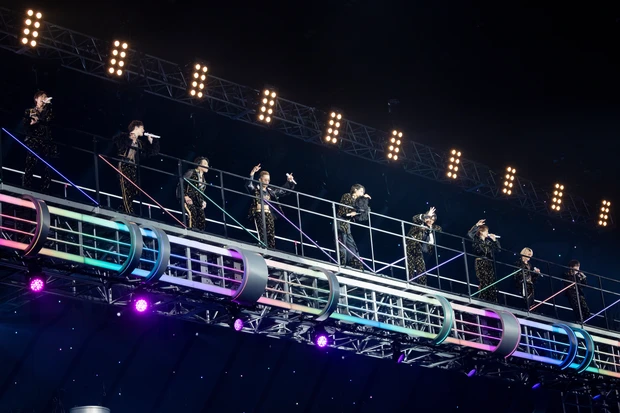 【「Snow Man LIVE TOUR 2022」レポート】観客をアッと湧かせたのは、“アイアーチ”と名付けられた巨大やぐら