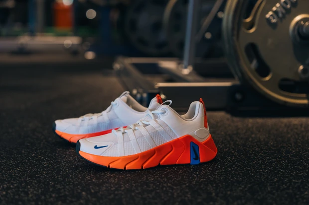 NIKE　ナイキ フリーメトコン7　トレーニングシューズ　美活