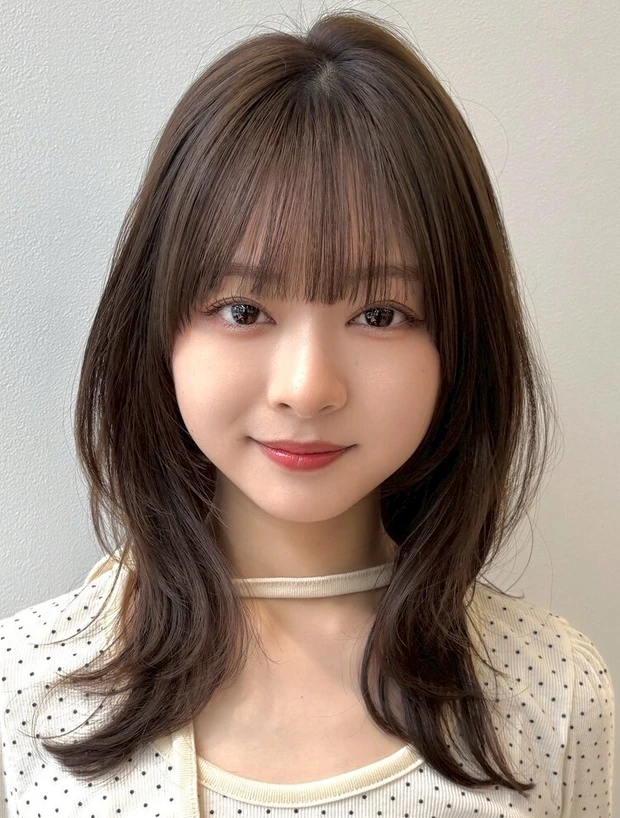 【小顔ミディアム】洒落感たっぷり最旬ミディアムレイヤー