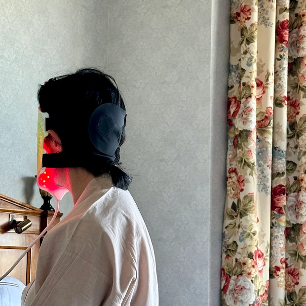 私の顔、見てびっくりしないでね！(宅急便には出られない）自宅で10分！最先端LED美容　CurrentBodySkin（カレントボディースキン）LED 4イン1マスク　_2_2