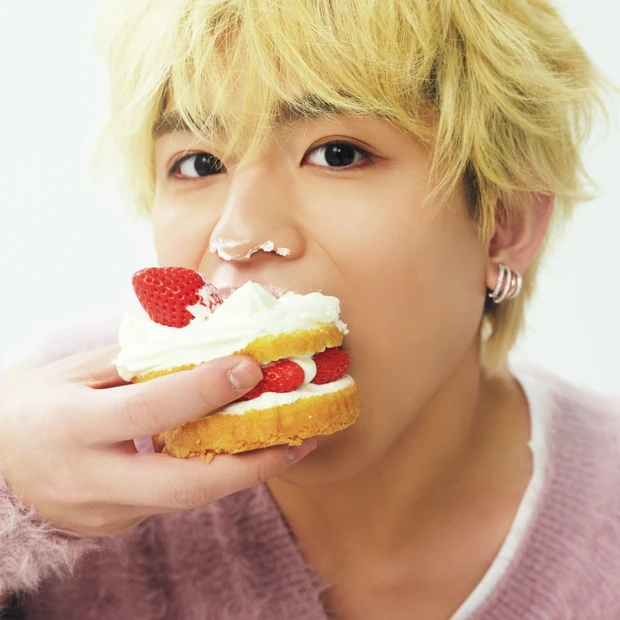 【篠塚大輝さん(timelesz)】6月号掲載カット先行公開！ スター性と可愛げが炸裂した撮影裏話をお届け