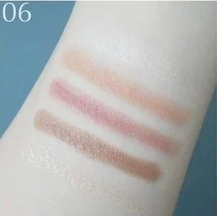 【おすすめ赤アイシャドウ③】ジルスチュアート　ブルームクチュール アイズ 05、06_ジルスチュアート　ブルームクチュールアイズ 06のスウォッチ_2