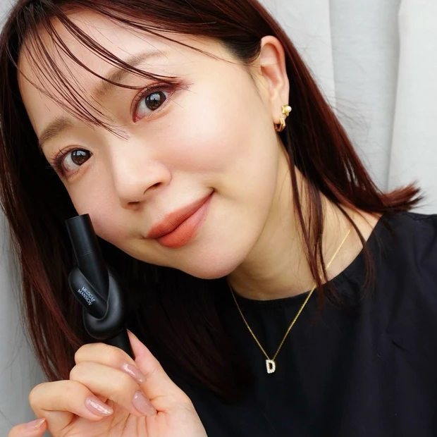 MUZIGAE MANSION（ムジゲマンション）のタイアップカバーティント（04 FADED FIG）の使用感写真。