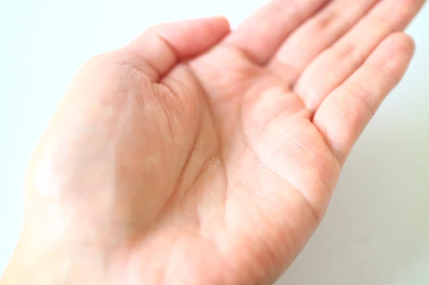 【大人肌のためのスキンケア】”美白”と”シワ改善”!そして”ハリ”3つにアプローチしてくれるアテニアの「ドレススノーシリーズ」!ドレススノー ローション_3