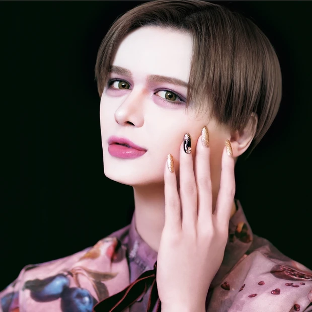 今年のコフレ、Mattが選ぶのは⁉ ピンク系パレット入りのジルスチュアー…