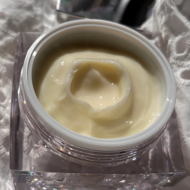 ナンバーズイン  5番 白玉グルタチオンＣ  メラゼロ クリーム