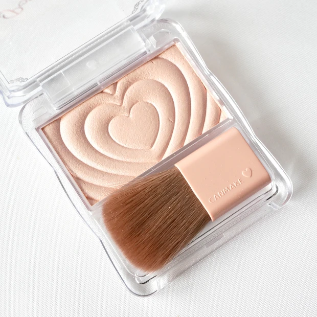 CANMAKE キャンメイク パウダーチークス P04 クレバーベージュ