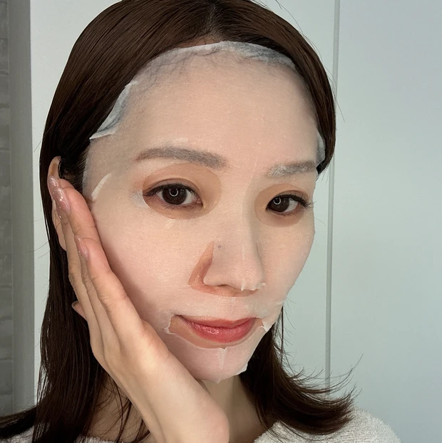 【集中毛穴ケア】10種のビタミンが角質細胞まで浸透！パーフェクトワン フォーカス VCチャージ スムースマスクのご紹介！_3_2