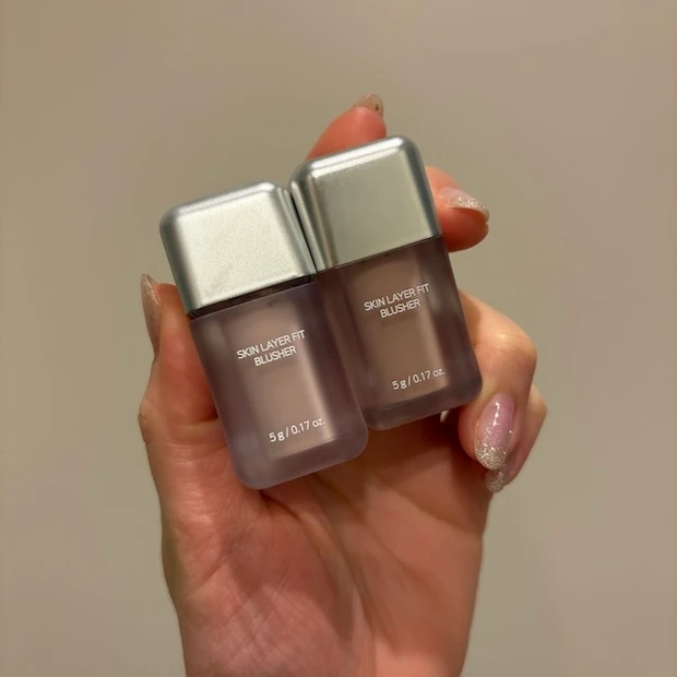 アバウトトーン　チーク　色