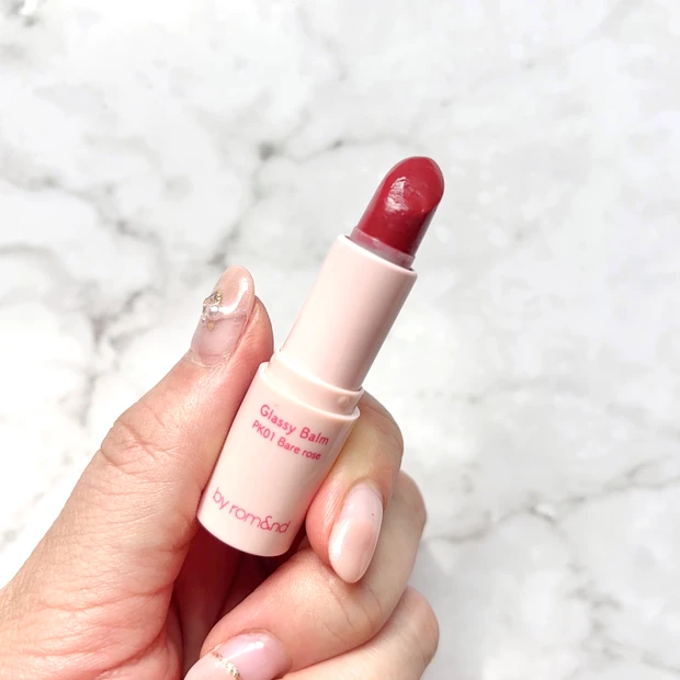 ローソンで買えるアンドバイロムアンドのリップ