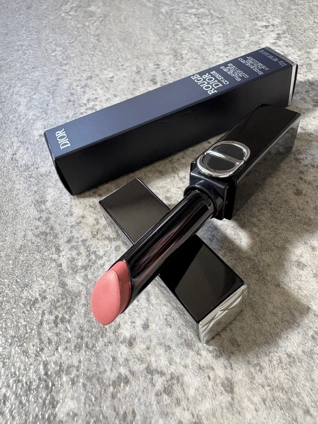 ディオール dior 新作 ルージュ ディオール オン ステージ 落ちない 人気 値段 120