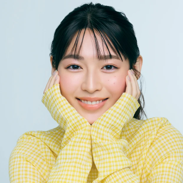 【白石 聖さん】「母の職業がエステティシャンなこともあり、昔から美容は身近な存在」愛用品6選とともにインタビューをお届け！