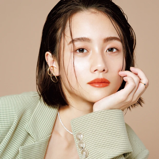 メイク大好き♡伊原 葵さんが選ぶ、韓国コスメの注目株は?