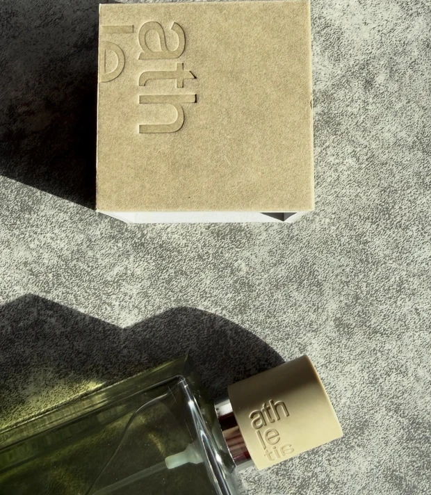 【2026おすすめ香水】アスレティア初のフレグランスはどう?オードパルファン2種をレビュー
_2