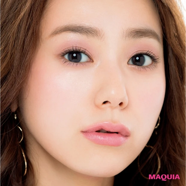 目のタイプごとに似合うシャドウは違う! 【二重まぶた】は透け感のあるアイ…