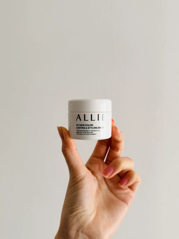 アリィーのUVヘアカラーロックバーム