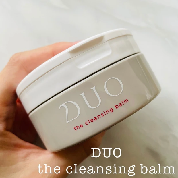 【DUO】肌に優しいクレンジングバーム。固形バームがとろけるテクスチャーに変化する楽しみを堪能あれ！