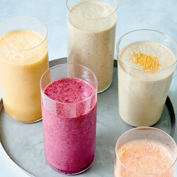 切ってミキサーに入れるだけ！ Atsushiさんの快腸スムージー