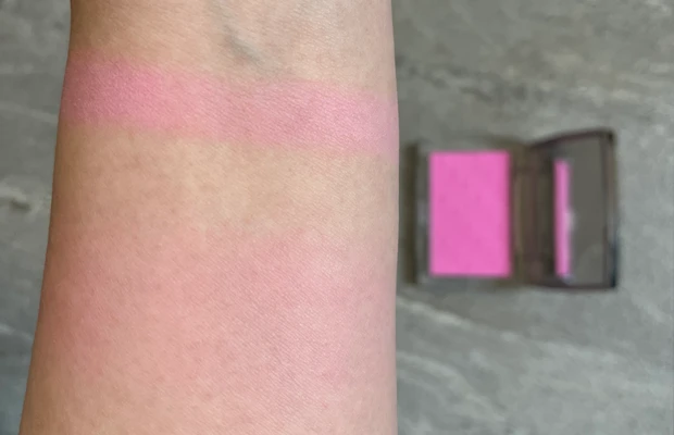 ディオール ロージーグロウ 001 ピンク チーク 人気 口コミ イエベ ブルベ 値上げ 2024 コスメ